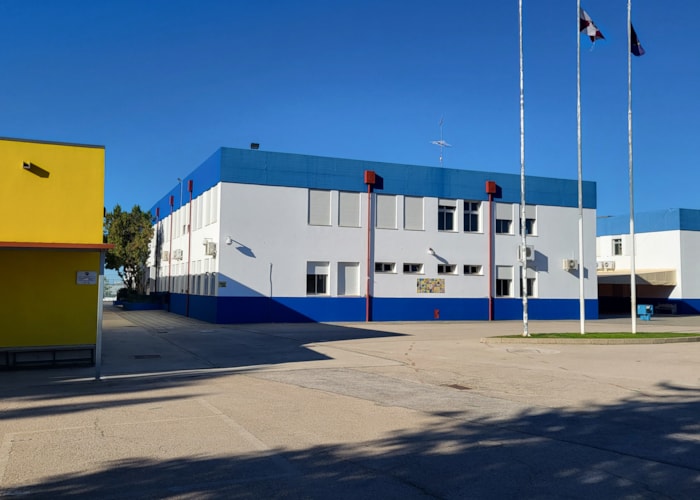 Escola Básica Professor Dr. Cavaco Silva